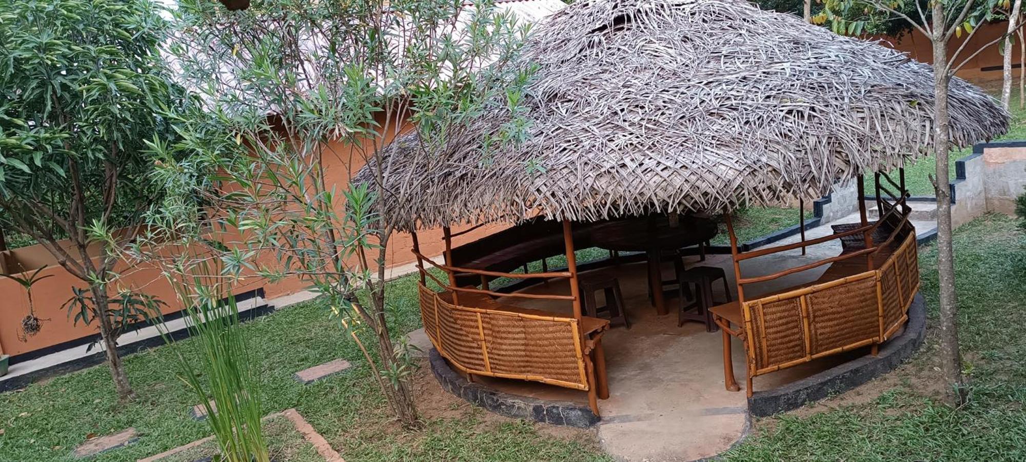 Hotel Niyagala Lodge Sigiriya Buitenkant foto