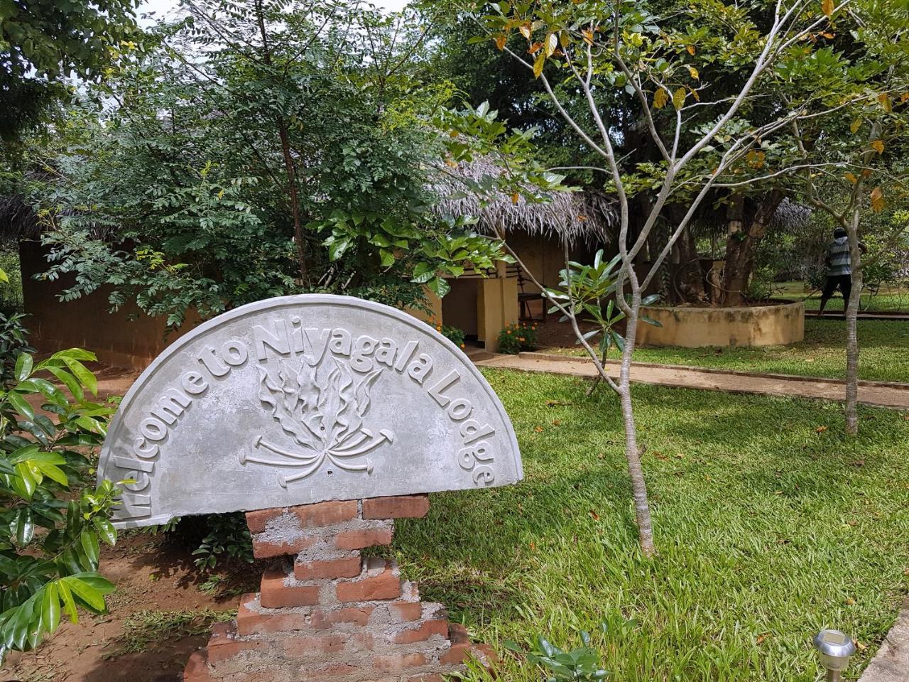 Hotel Niyagala Lodge Sigiriya Buitenkant foto